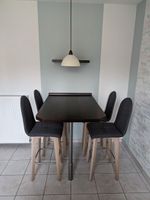 Tisch mit vier Hochstühlen + Lampe + Board Schleswig-Holstein - Flensburg Vorschau