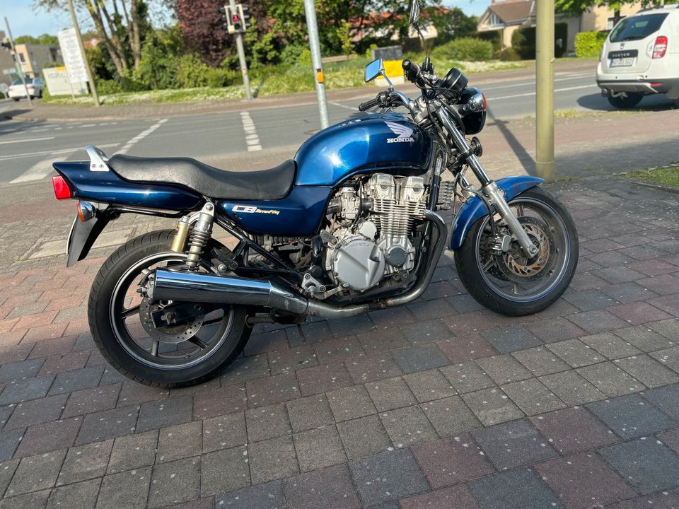 Honda CB Seven fifty in Hamm