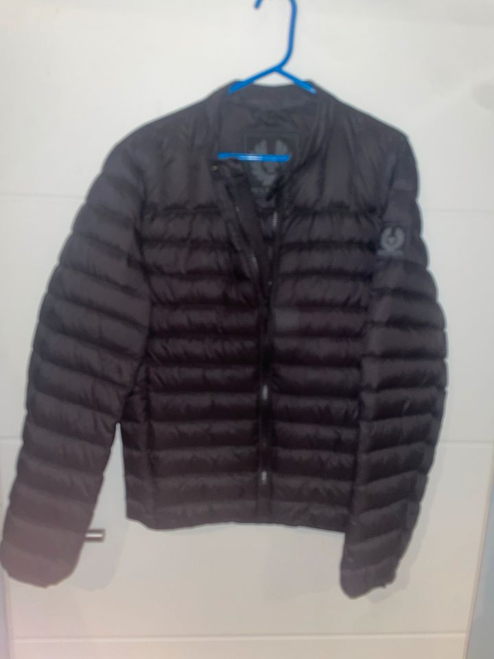 Belstaff leichte stepp/daunenjacke (/48/M) in Mülheim (Ruhr)