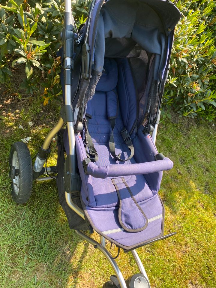 Buggy mit Liegefunktion und viel Zubehör in Meppen