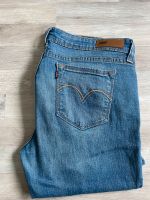 Levis Jeans Gr 32 *super Zustand* Nordrhein-Westfalen - Gelsenkirchen Vorschau