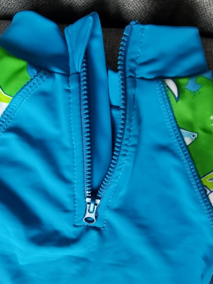 Kinder Badeanzug Größe 74 /80 und Badehose Größe 104, wie NEU in Windeby
