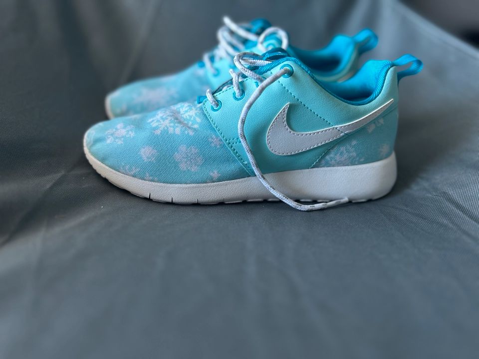 Nike Roshe Run Snowflake Schneeflocke. Größe 36,5 in Solingen