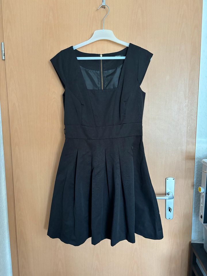 Verkaufe schwarzes Rockabilly Kleid neu Größe S-M in Rostock