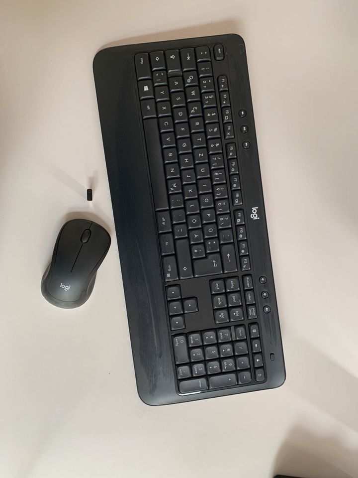 LOGITECH K540 Set Tastatur Maus in Berlin