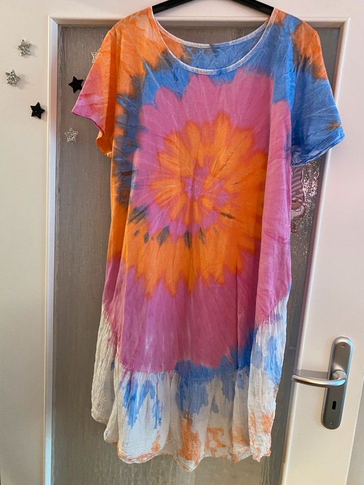 Hübsches Sommerkleid, Batik, XL / XXL in Berlin