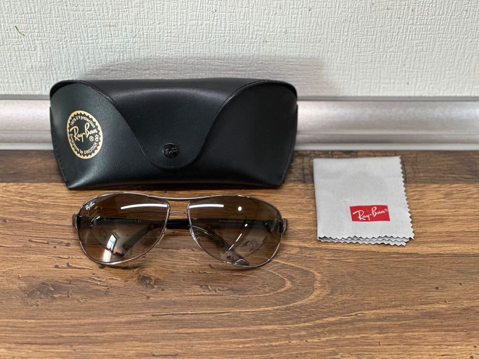 Ray Ban Sonnenbrille Warrior 3342 inkl. Etui in Mettmann