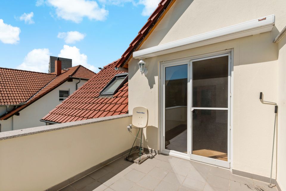 Charmante 2-Raumwohnung mit Sonnenterrasse und Garage: Ihr neues Zuhause in Halle (Saale)! in Halle