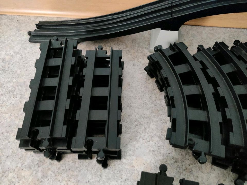 Lego Duplo Schienen Schwarz Überfahrt Brücke Kreuzung Weiche in Kaiserslautern