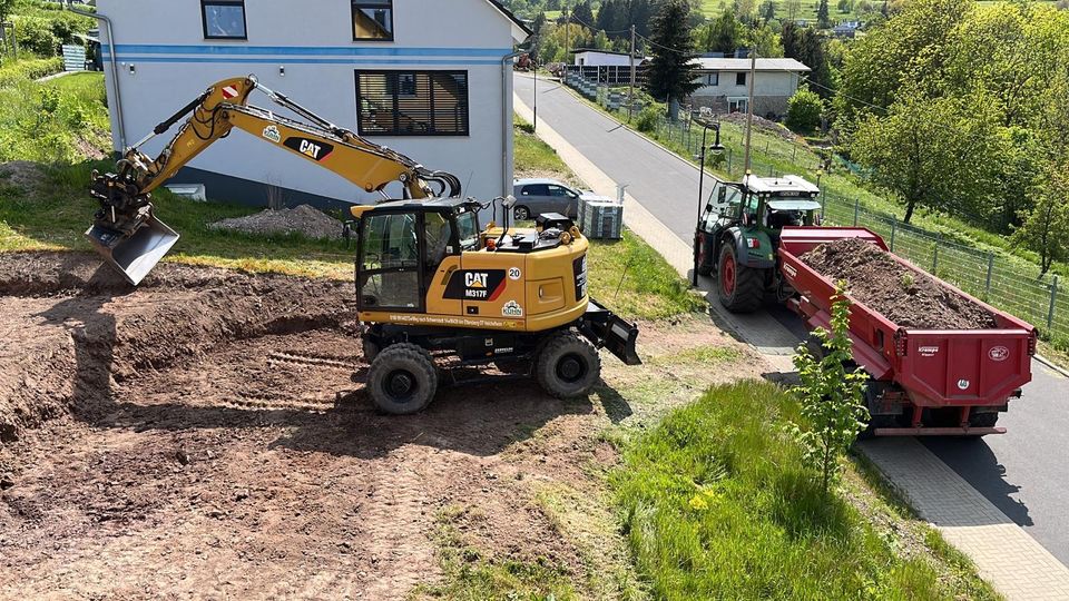 Tiefbau Baugrube Hausanschluss Pool Aushub Abriss Baggerarbeiten in Weiden b Weimar Thür