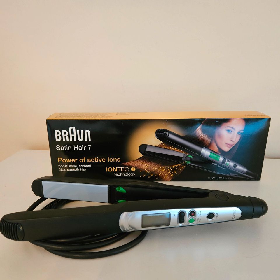 Braun Satin Hair 7 Glätteisen mit Ionentechnik OVP in Würselen