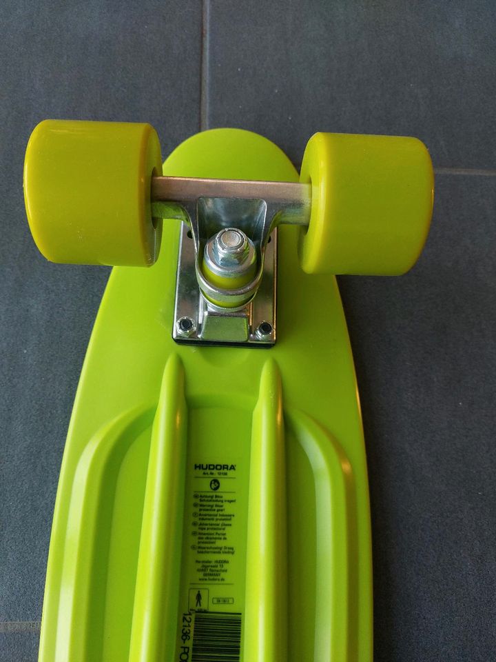 Hudora Penny Board in Brechen