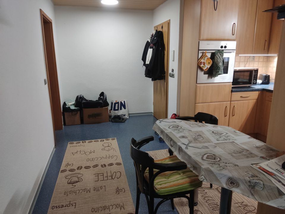 Schöne helle 4 Zimmerwohnung mit Tageslichtbad, 90qm² von privat in Eppelheim