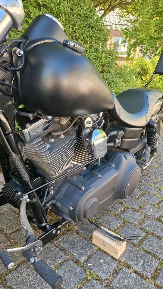 Harley Davidson FXDWG 103 CUI 2013 in Neustadt am Rübenberge