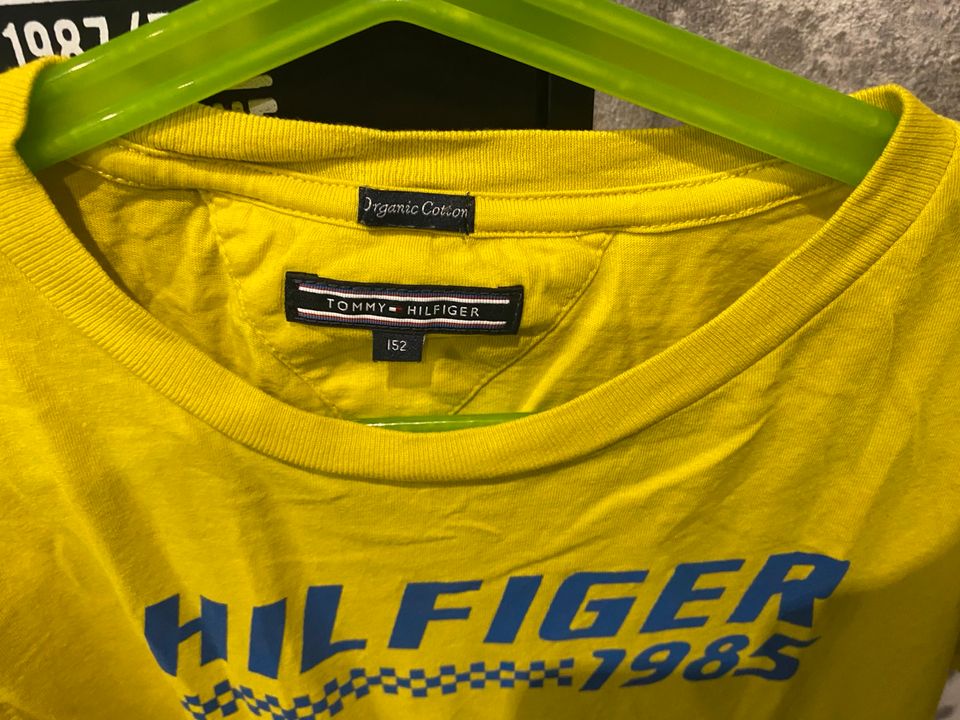 Tommy Hilfiger Tshirt Größe 152 gelb Junge in Groitzsch