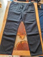 Jeanshose schwarz, Größe 50, sehr gut erhalten Brandenburg - Calau Vorschau