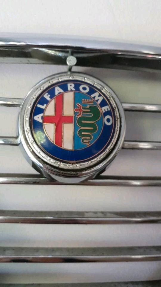 Alfa Romeo Kühlergrill in Püttlingen