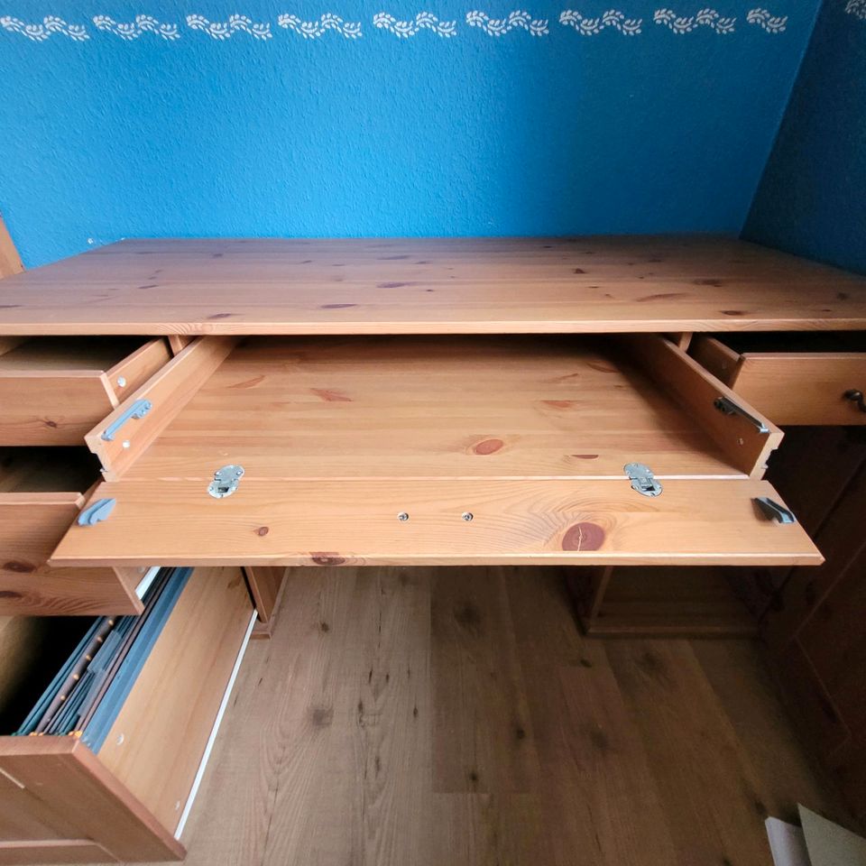 Schreibtisch, Sideboard & Aktenschrank ikea alve + Bürostuhl in Beverungen