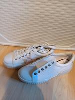 Schuhe weiß Bayern - Herrieden Vorschau
