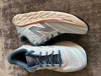 Damen Laufschuh New Balance Fresh Foam X 880 V14 Hessen - Staufenberg Vorschau