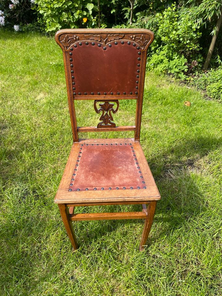 Stuhl antik in Bremen