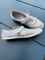 Adidas Ballerina Schuhe Gr.40 Leipzig - Möckern Vorschau