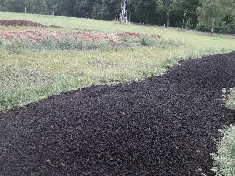 Dünger Kompost Humus aus Pferdemist plastikfrei in Großweitzschen