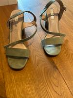 Leder Pumps Gr. 38 Leder grün Köln - Ehrenfeld Vorschau