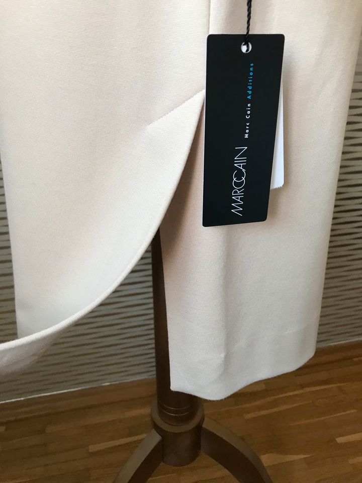 Elegantes Kleid von Marc Cain, beige, Gr. 38, NEU!!! in München