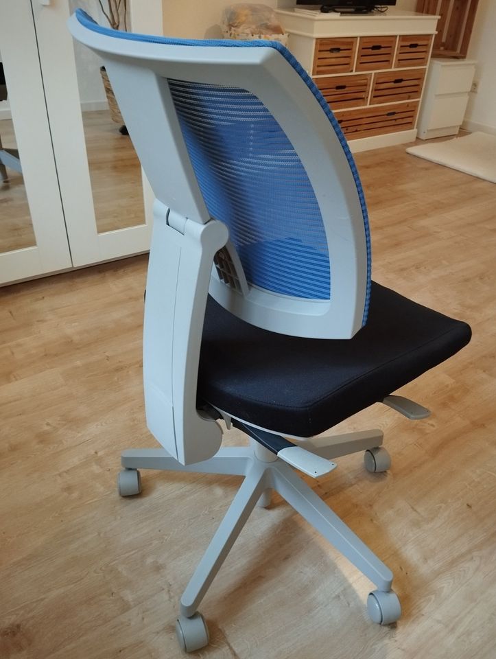 Schreibtisch-/ Bürostuhl, Rückenlehne und Sitzhöhe verstellbar in Bonn