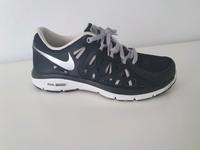 Sportschuhe Nike Gr 39 Baden-Württemberg - Dietenheim Vorschau