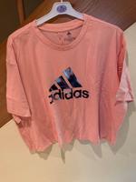 Kurz Shirt von Adidas In Aprikot Gr 3 XL Kr. München - Aschheim Vorschau