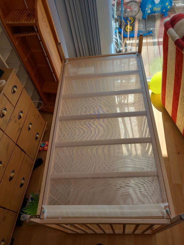 Kinderbett Buche 120x60 cm mit passender Matratze in Lübeck