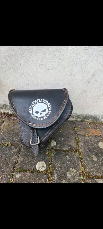 Harley Davidson Tasche Schwinge Rahmen Rindsleder in Esslingen