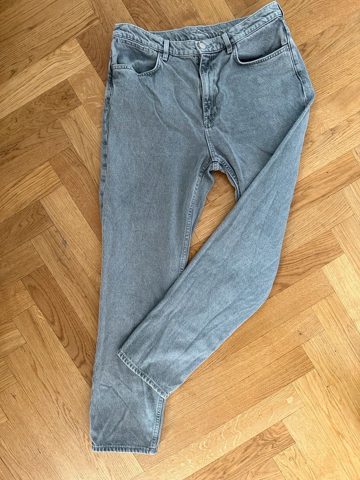 COS Jeans straight grau ohne Stretch W 32 mid rise neuwertig in Ulm