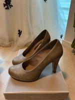 Tamaris Pumps in Gold-Beige Nordrhein-Westfalen - Wachtberg Vorschau
