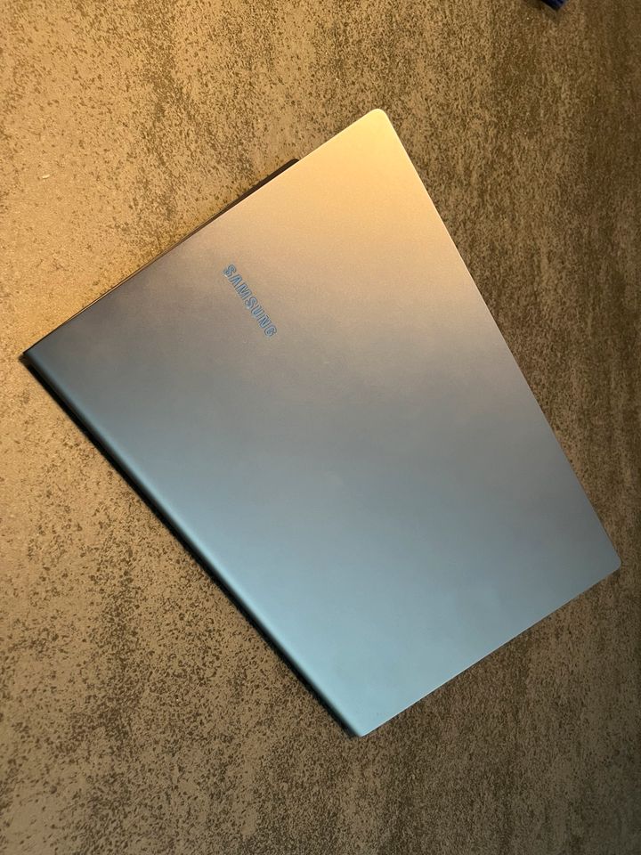 Laptop Samsung Galaxy Book S in Wuppertal