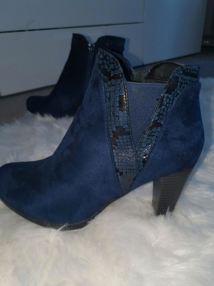Damen Schuhe  Stiefeletten Gr. 39 wie neu Blau in Berlin