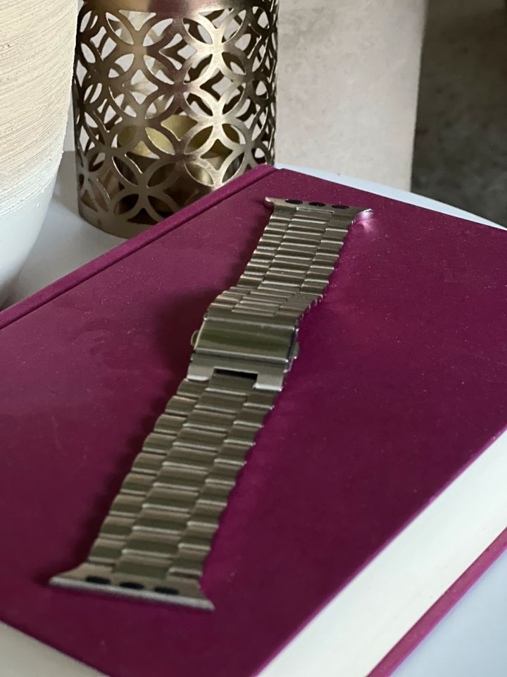 Apple Watch, Smartwatch-Armband, Silber, Edelstahl in Potsdam
