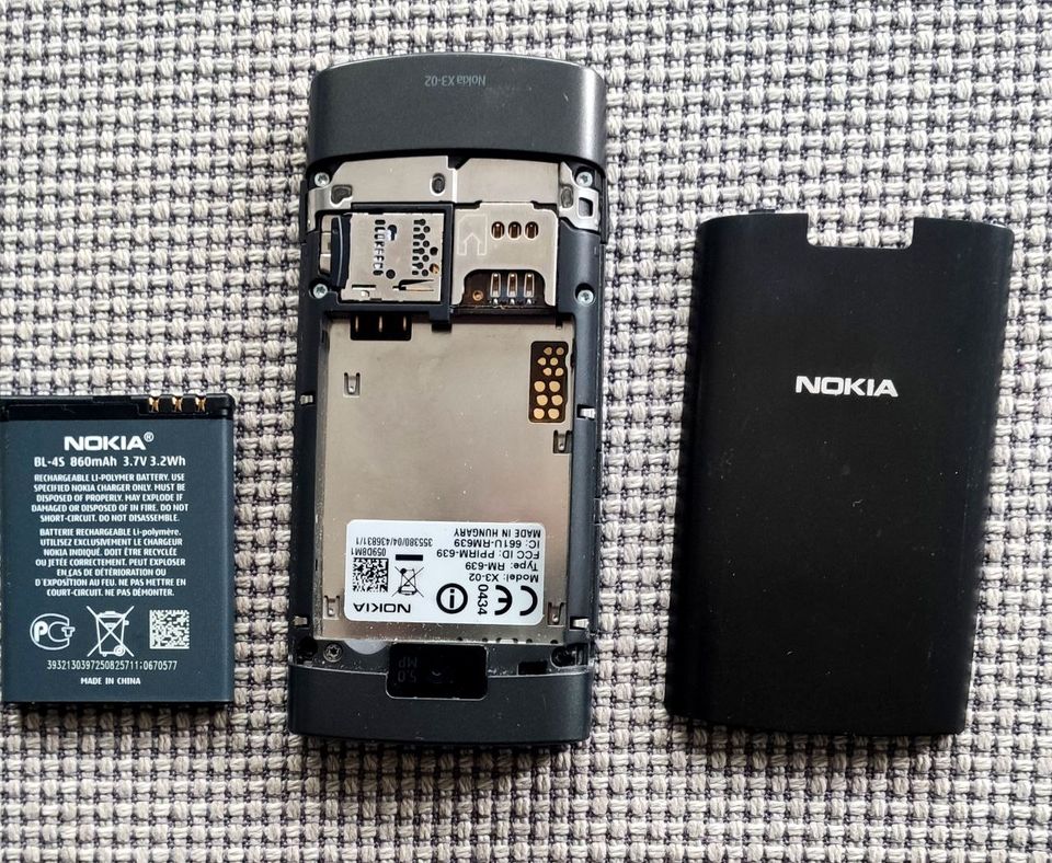 Nokia Handy X3-02 in Dreieich