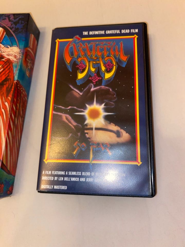 2 Stück Orginal VHS Kasetten Grateful Dead/ Poster/Karte in Rehau