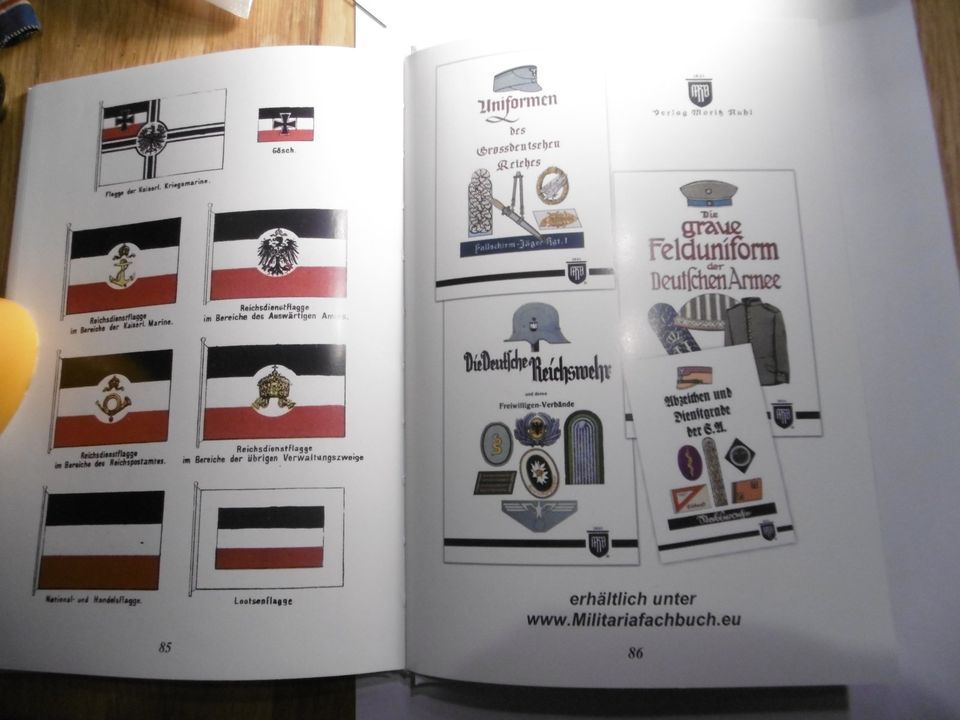Buch  "Die Deutsche Marine in Ihrer neuesten Uniformierung" in Norderstedt