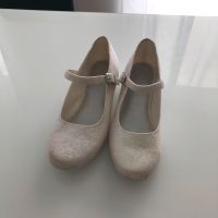 Glänzende weiße Mädchen Schuhe Größe 34 Hessen - Kelkheim Vorschau