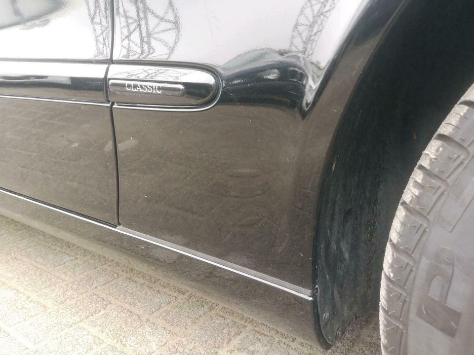 Schweller Verkleidung - Mercedes W211 S211 - 040 Uni Schwarz in Lippstadt