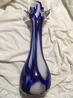 Mundgeblasene Glasvase blau weiß, wellenrand, 27 cm hoch, Hessen - Groß-Bieberau Vorschau