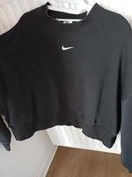 Nike Pullover größe S Damen oversized Hessen - Kelsterbach Vorschau