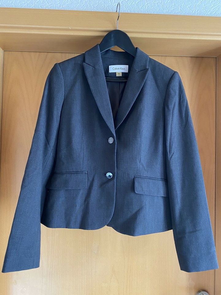 Calvin Klein Damen Blazer US-Gr.2 (XS/S/36) ~ anthrazit/grau in Forst