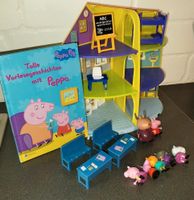 Peppa Haus mit Zubehör und Buch Niedersachsen - Horneburg Vorschau