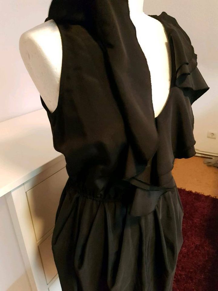 Schwarzes Kleid von H&M, festlich, ärmellos,Gr. 38 in Bad Hersfeld