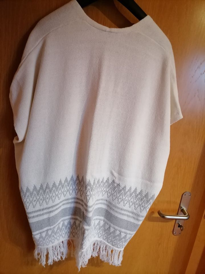 ärmellose Strickjacke von ESPRIT mit Fransen Gr 44 - NEU - in Ilshofen